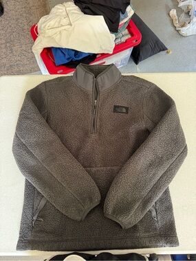 The North Face Charcoal Gray Sherpa 1/4 Zip Pullover
